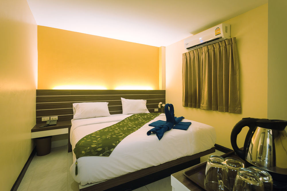 The Shades Bed And Breakfast Boutique Hotel Patong Exteriör bild